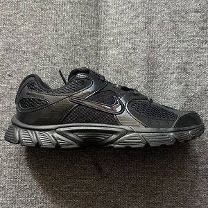 GS 5y Nike v5 RNR black